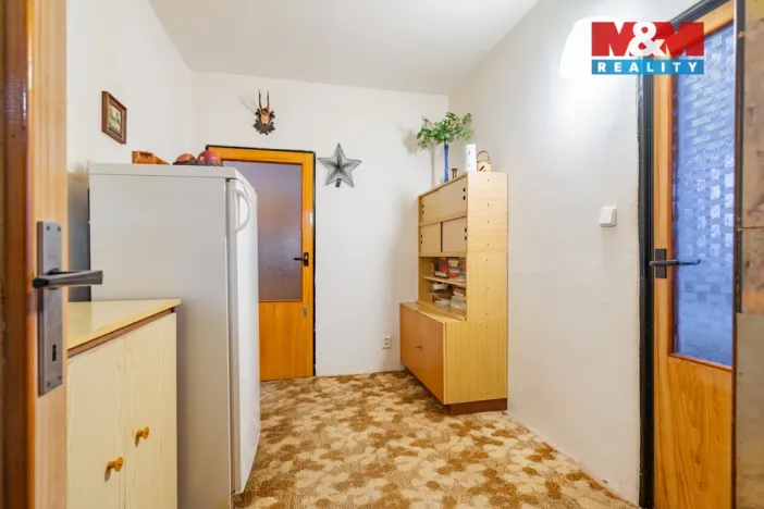 Prodej bytu 3+1, Český Krumlov - Plešivec, Sídliště Plešivec, 74 m2