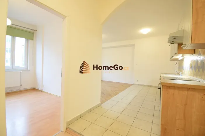 Pronájem bytu 2+kk, Praha - Nusle, U gymnázia, 65 m2