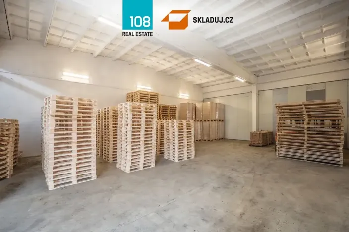 Pronájem skladu, Kladruby nad Labem, 1000 m2