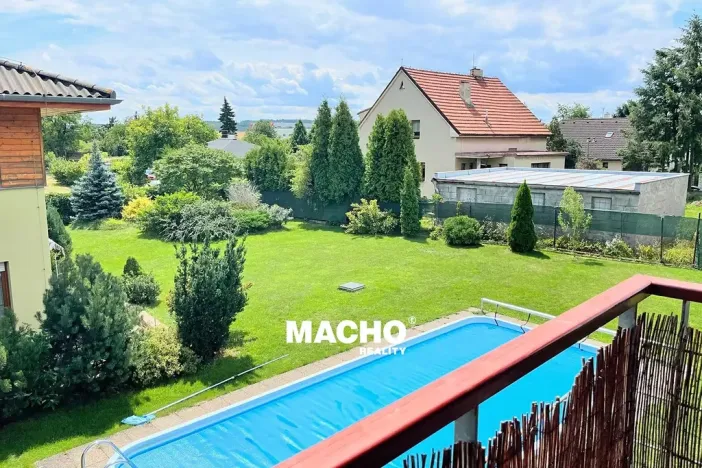 Pronájem bytu 3+kk, Líšnice, Varadov, 71 m2
