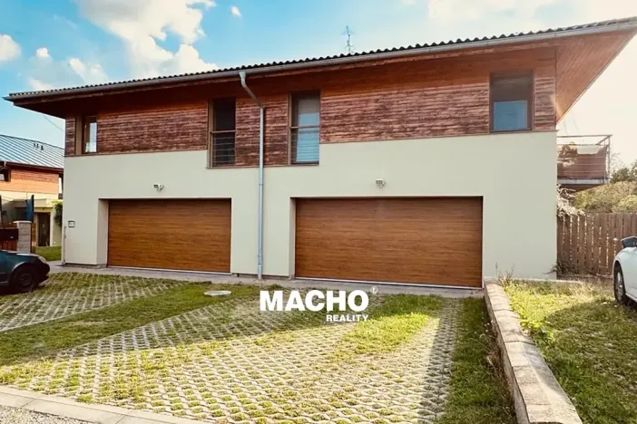 Pronájem bytu 3+kk, Líšnice, Varadov, 71 m2