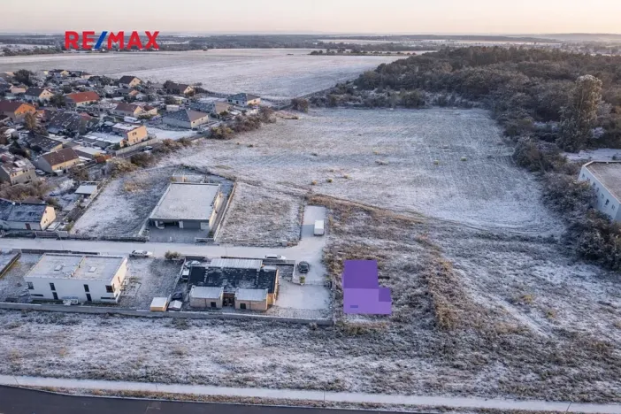 Prodej pozemku pro bydlení, Praha - Horní Počernice, U Zimoviště, 697 m2