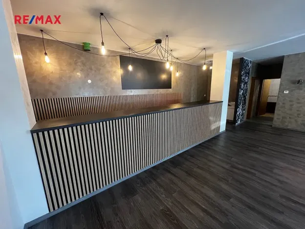 Prodej obchodního prostoru, Uherské Hradiště, Dlouhá, 75 m2