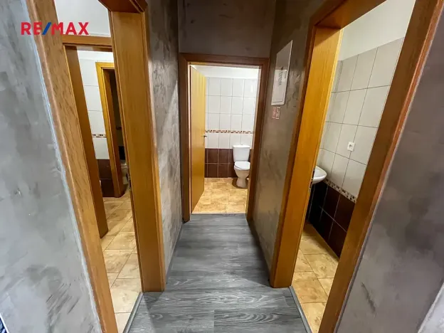 Prodej obchodního prostoru, Uherské Hradiště, Dlouhá, 75 m2