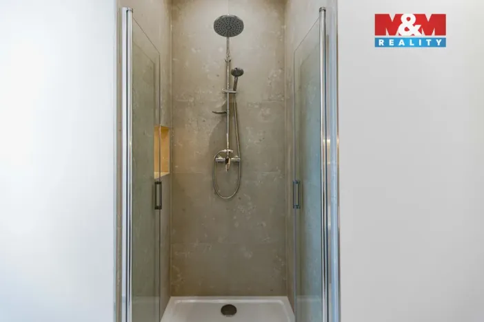 Prodej bytu 2+kk, Klatovy - Klatovy II, Dukelská, 63 m2