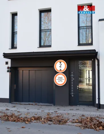 Pronájem garážového stání, Hradec Králové - Pražské Předměstí, 13 m2