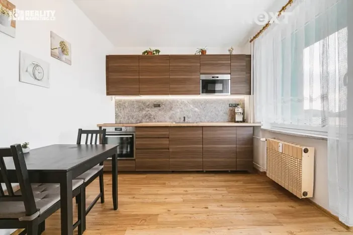 Prodej bytu 2+1, Mokrá-Horákov, 57 m2