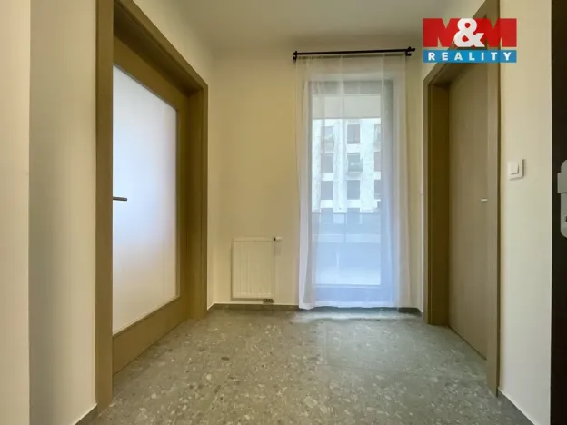 Pronájem bytu 2+kk, Praha - Košíře, Starokošířská, 43 m2