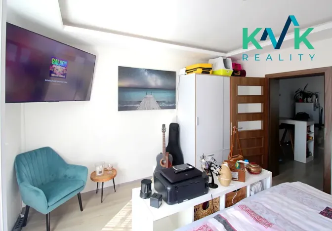 Pronájem bytu 1+1, Karlovy Vary, Chebská, 36 m2