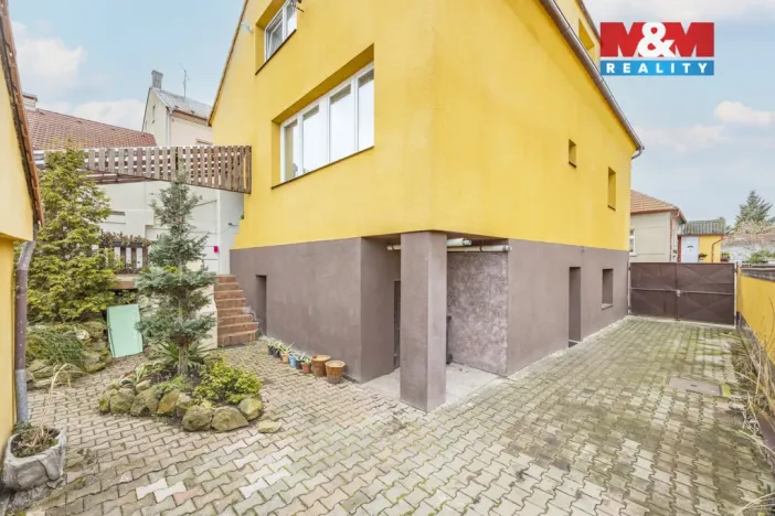 Prodej rodinného domu, Kladno - Švermov, Třebízského, 180 m2