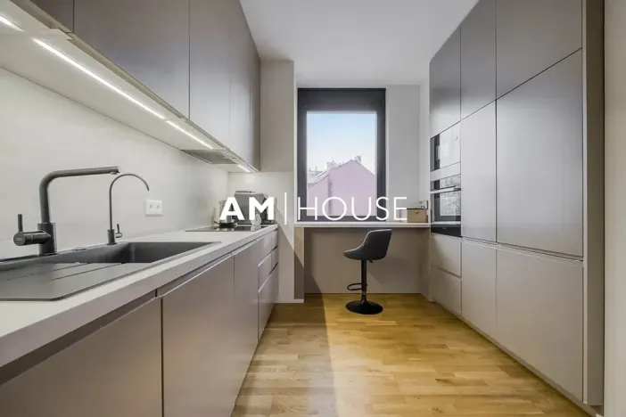 Pronájem bytu 4+kk, Praha - Libeň, Zenklova, 110 m2