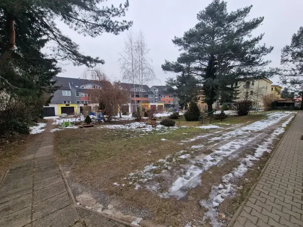 Prodej podílu bytu 3+1, Hostivice, Školská, 61 m2