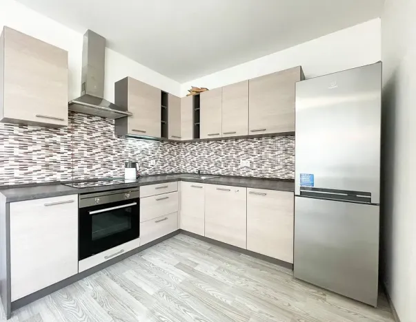 Pronájem bytu 2+kk, Praha - Holešovice, Na Maninách, 65 m2