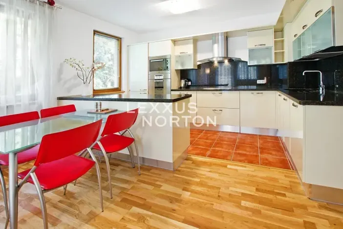 Pronájem bytu 2+kk, Praha - Vyšehrad, Neklanova, 68 m2