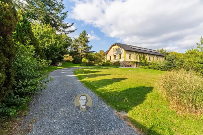 Prodej zemědělské usedlosti, Lichnov, 672 m2