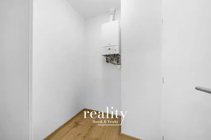 Pronájem bytu 2+kk, Znojmo, Smutného, 39 m2