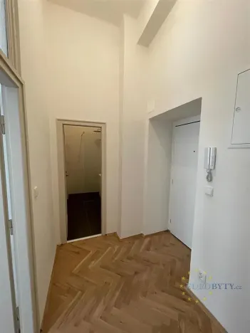 Pronájem bytu 2+kk, Praha - Nové Město, Krakovská, 47 m2
