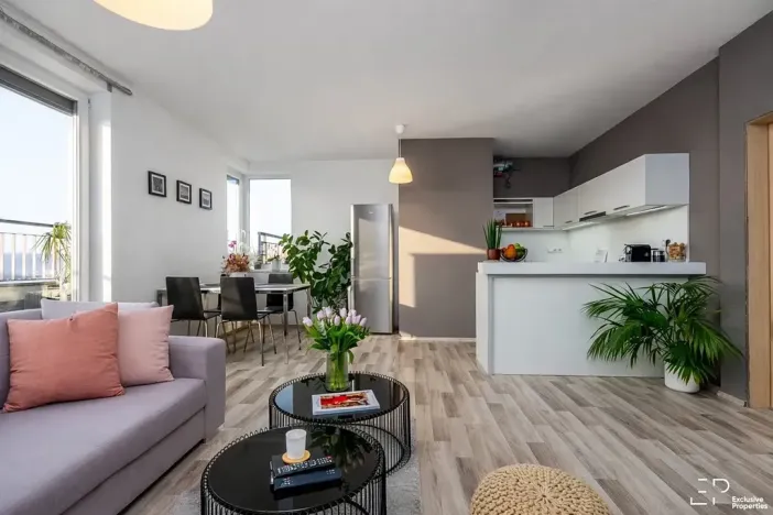 Pronájem bytu 4+kk, Praha - Vysočany, Pod Harfou, 82 m2