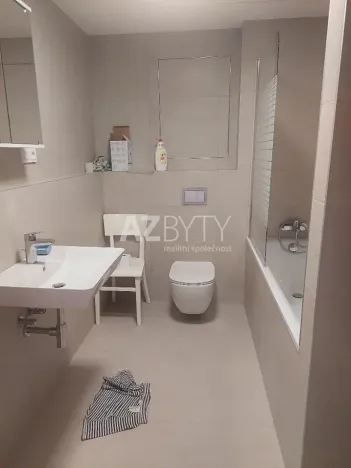 Pronájem bytu 2+kk, Praha - Hodkovičky, Šenácká, 56 m2