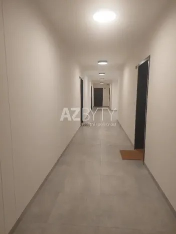 Pronájem bytu 2+kk, Praha - Hodkovičky, Šenácká, 56 m2