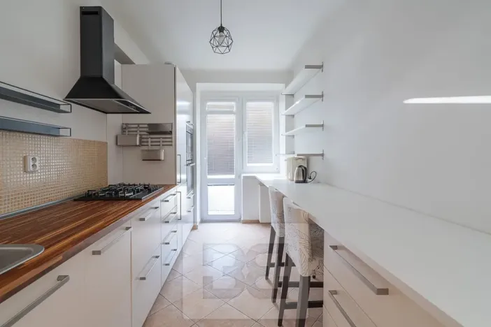 Pronájem bytu 2+1, Praha - Libeň, Sokolovská, 57 m2