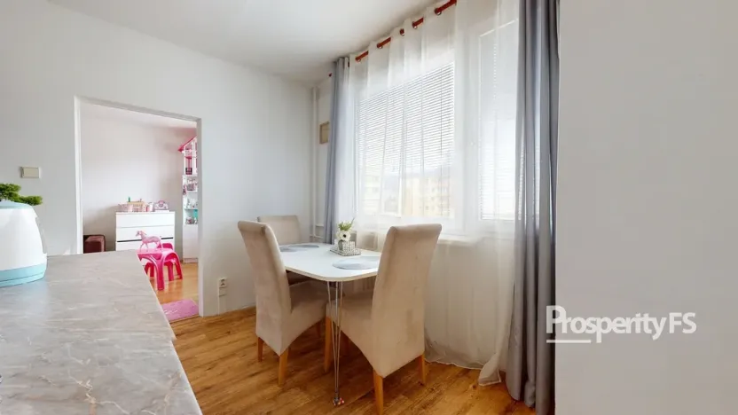 Prodej bytu 2+1, Ústí nad Labem - Krásné Březno, Družstevní, 63 m2