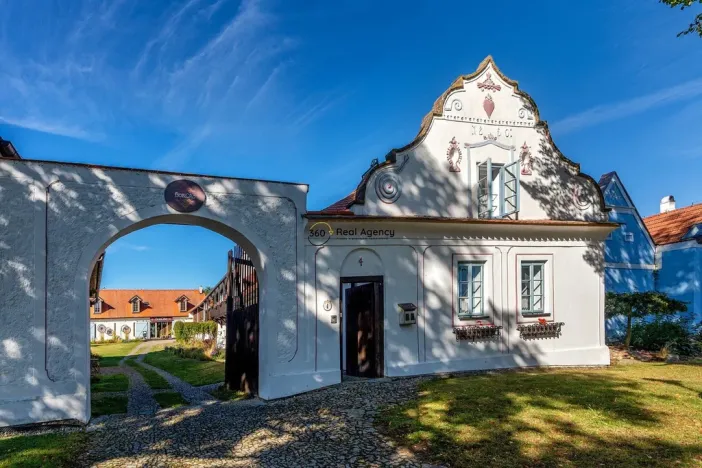 Prodej ubytování, Sedlec - Malé Chrášťany, 1420 m2