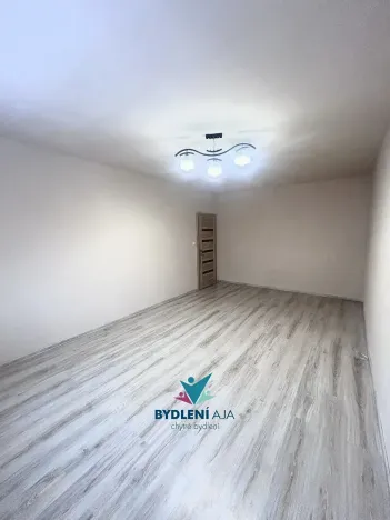 Pronájem bytu 2+1, Teplice, Fügnerova, 60 m2
