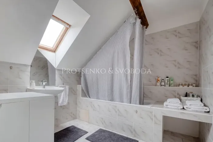 Prodej ubytování, Pardubice, Žižkova, 250 m2