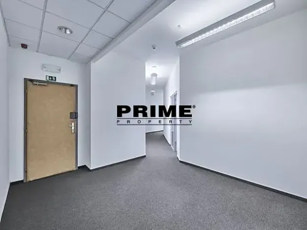 Pronájem kanceláře, Praha - Nové Město, Soukenická, 262 m2