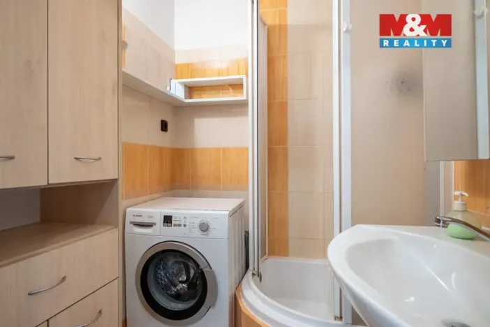 Prodej bytu 3+1, Sedlice, Sídliště 2, 82 m2