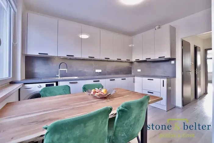 Prodej bytu 3+1, Praha - Černý Most, Bryksova, 77 m2