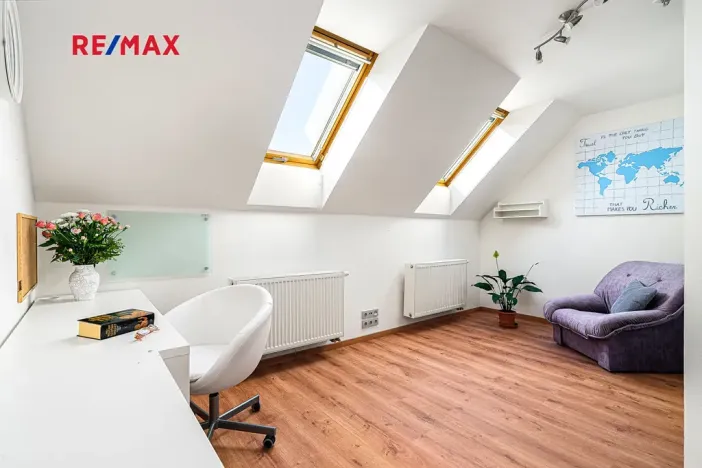 Prodej rodinného domu, Sulice, Na Křížkách, 277 m2