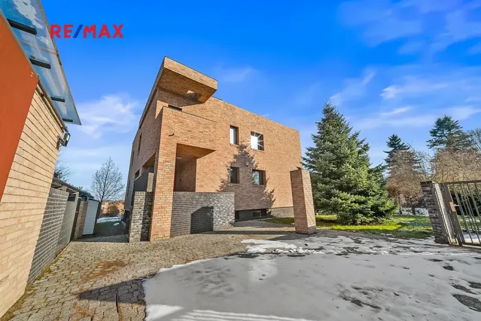 Prodej vily, Praha - Klánovice, Zádražanská, 330 m2