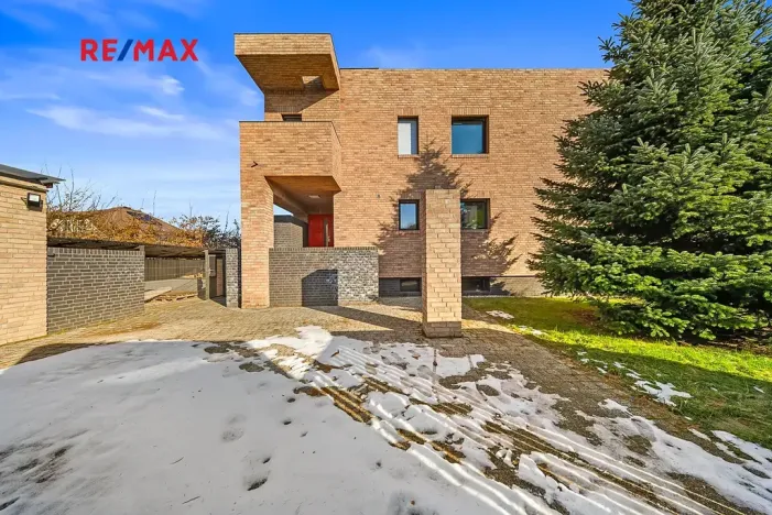 Prodej vily, Praha - Klánovice, Zádražanská, 330 m2