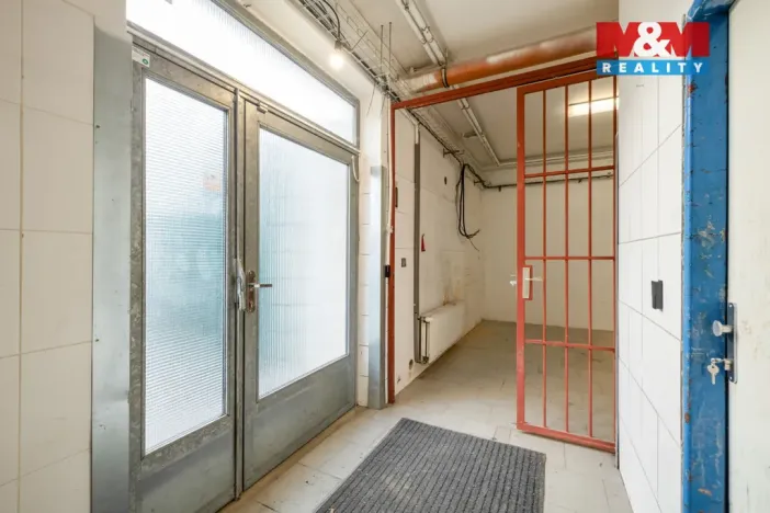 Pronájem obchodního prostoru, Kladno, Čechova, 174 m2