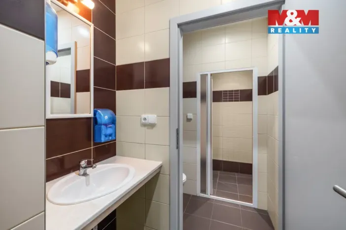 Pronájem kanceláře, Kladno, Čechova, 167 m2