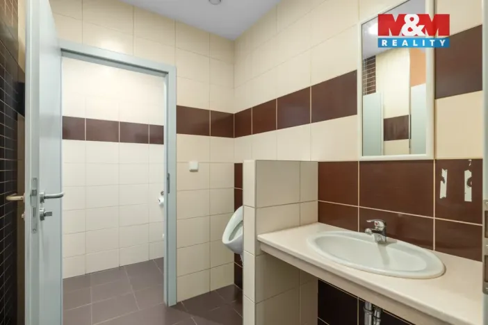 Pronájem kanceláře, Kladno, Čechova, 167 m2