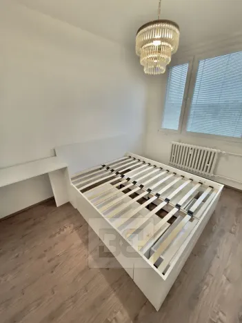 Pronájem bytu 2+kk, Praha - Strašnice, Vyžlovská, 40 m2