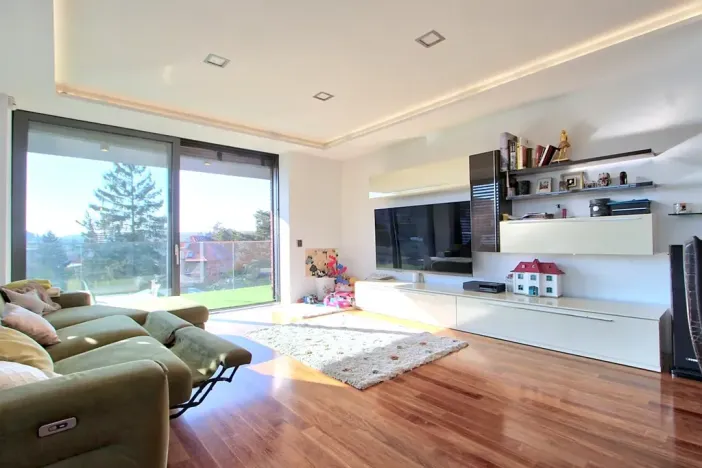 Prodej bytu 3+kk, Praha - Podolí, Jeremenkova, 115 m2