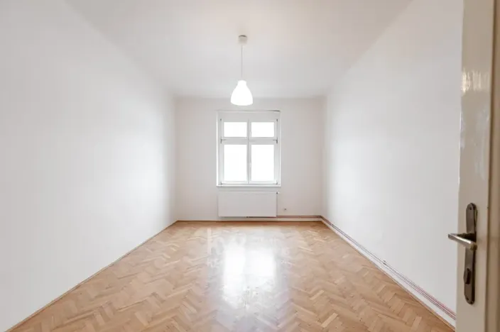 Pronájem bytu 3+1, Praha - Vršovice, Kodaňská, 115 m2