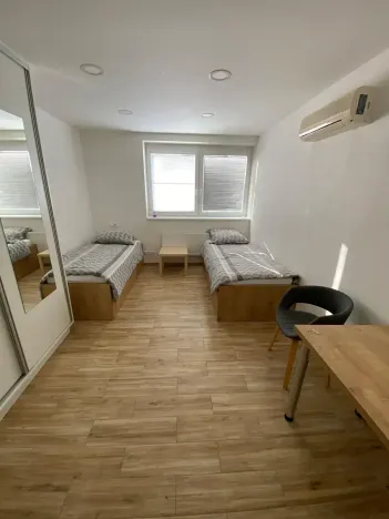 Pronájem bytu 1+1, Zlín, Vejvanovská, 30 m2