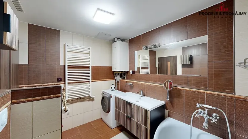 Prodej bytu 4+kk, Praha - Karlín, Sokolovská, 92 m2