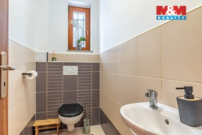 Prodej rodinného domu, Chroboly, 135 m2