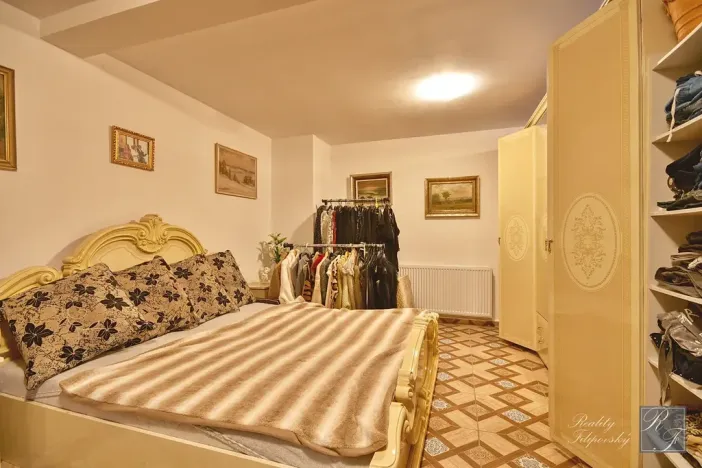 Prodej rodinného domu, Chlumec, 221 m2