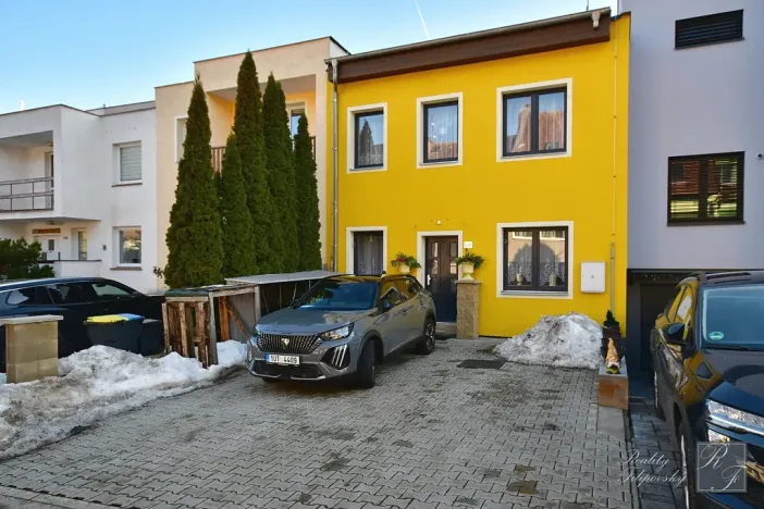 Prodej rodinného domu, Chlumec, 221 m2