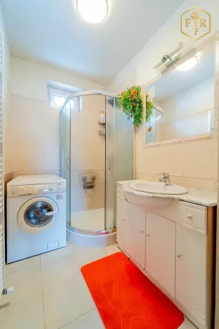 Prodej rodinného domu, Petrovice, 246 m2