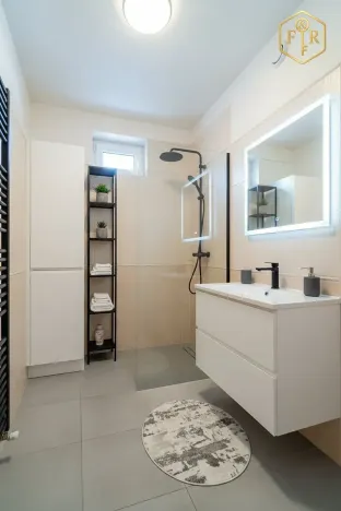 Prodej rodinného domu, Petrovice, 246 m2