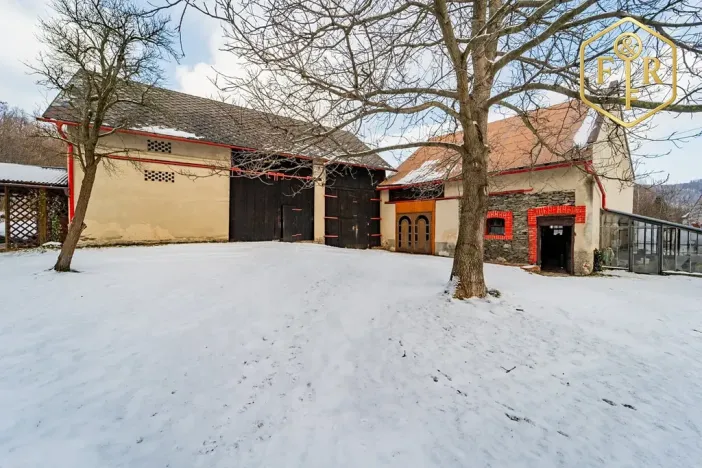 Prodej rodinného domu, Petrovice, 246 m2