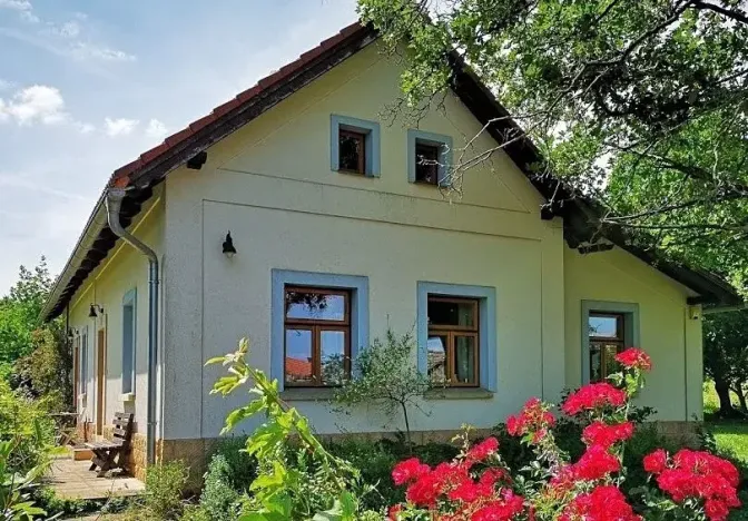 Prodej rodinného domu, Pecka, 300 m2